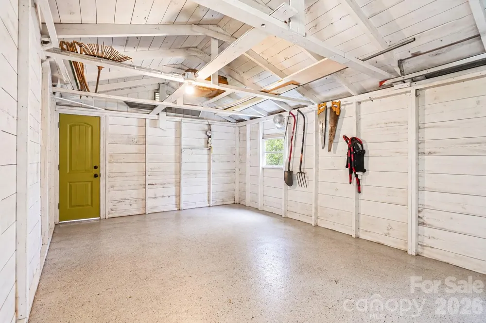 75 Cisco Road Asheville, NC 28805