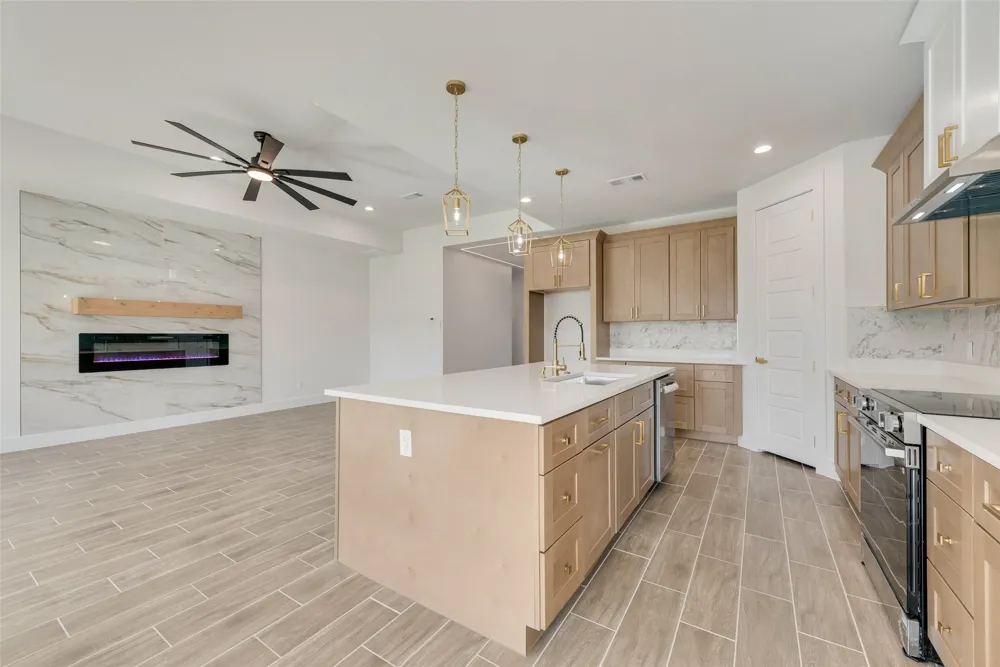 9324 Beckleycrest Avenue Dallas, TX 75232