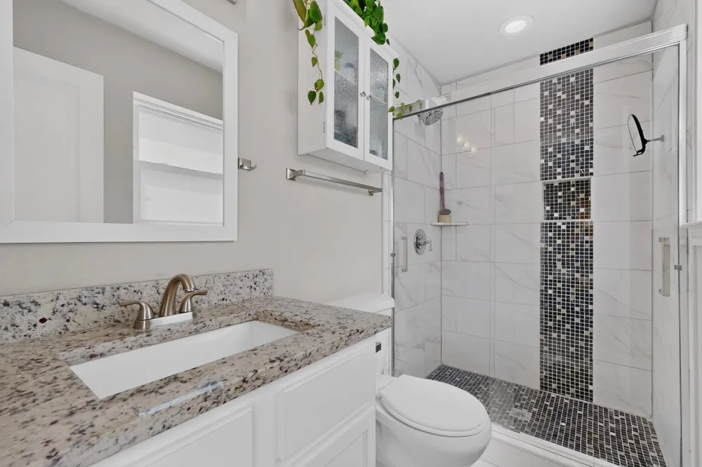 8632 Kingspoint Drive Dallas, TX 75238