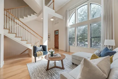 7233 Kasko Drive