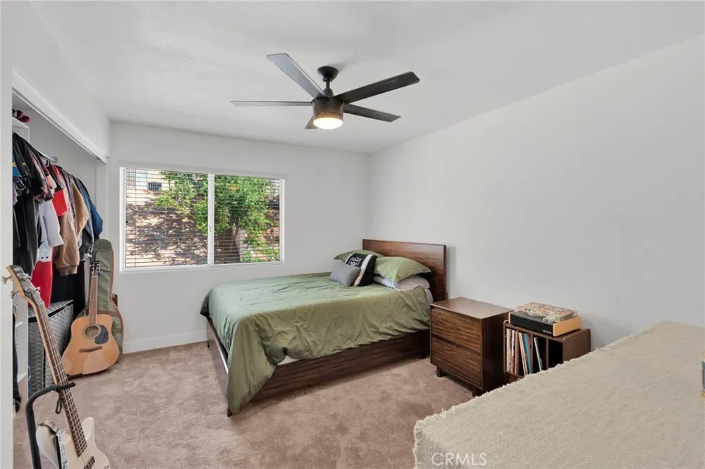 29398 Clear View Highland, CA 92346