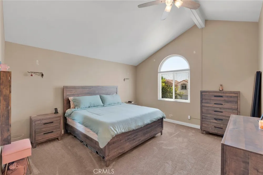 29398 Clear View Highland, CA 92346