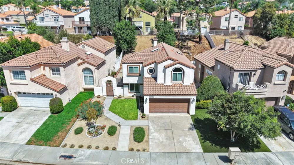 29398 Clear View Highland, CA 92346