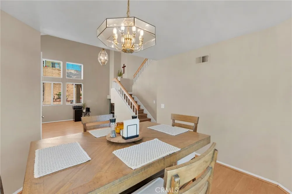 29398 Clear View Highland, CA 92346