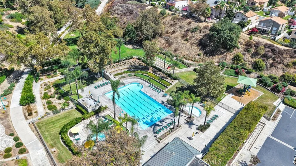 29398 Clear View Highland, CA 92346