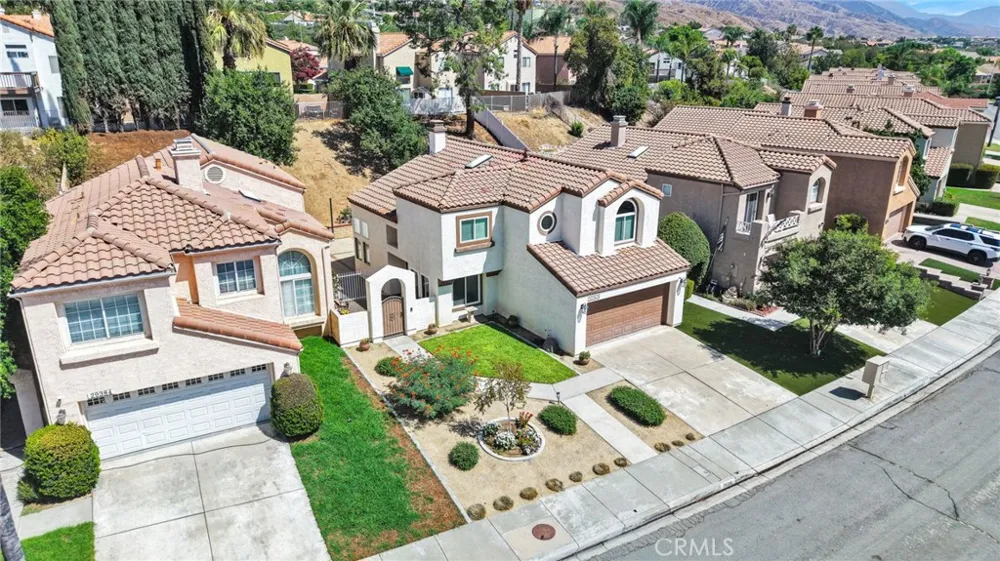 29398 Clear View Highland, CA 92346