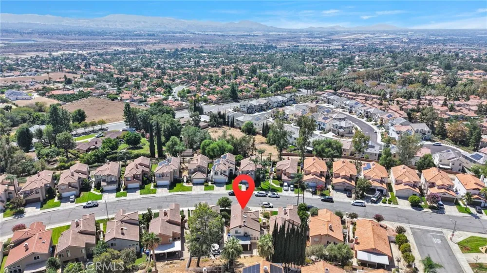 29398 Clear View Highland, CA 92346