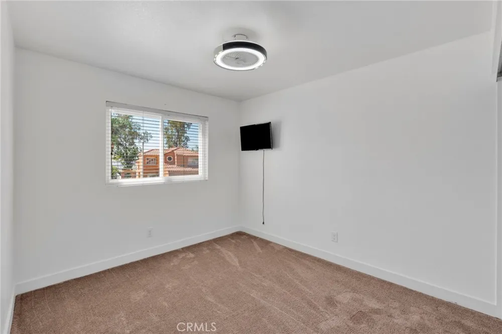 29398 Clear View Highland, CA 92346