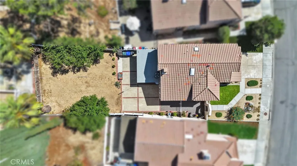 29398 Clear View Highland, CA 92346