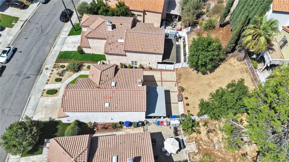 29398 Clear View Highland, CA 92346