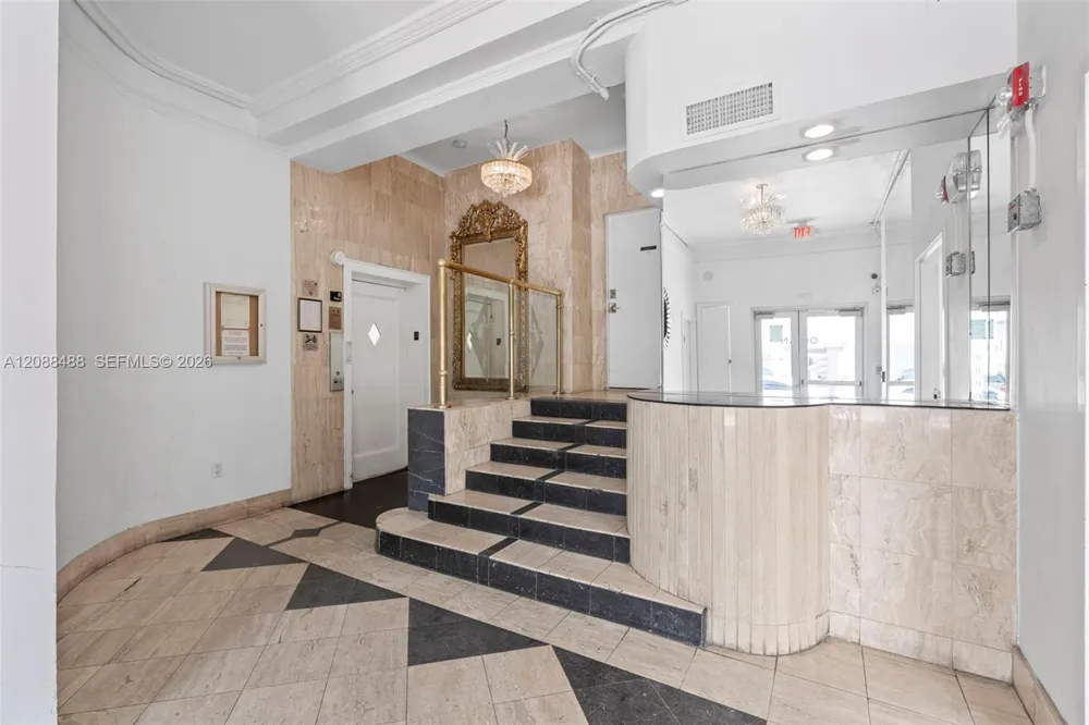 335 Ocean Dr #106 Miami Beach, FL 33139