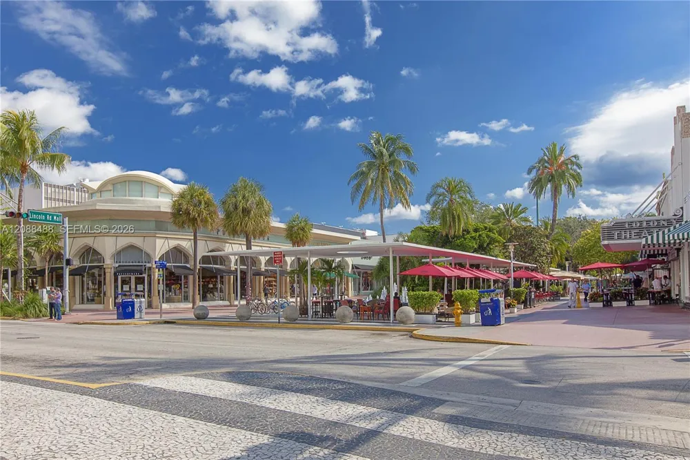 335 Ocean Dr #106 Miami Beach, FL 33139