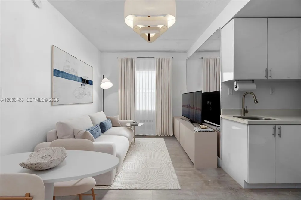 335 Ocean Dr #106 Miami Beach, FL 33139
