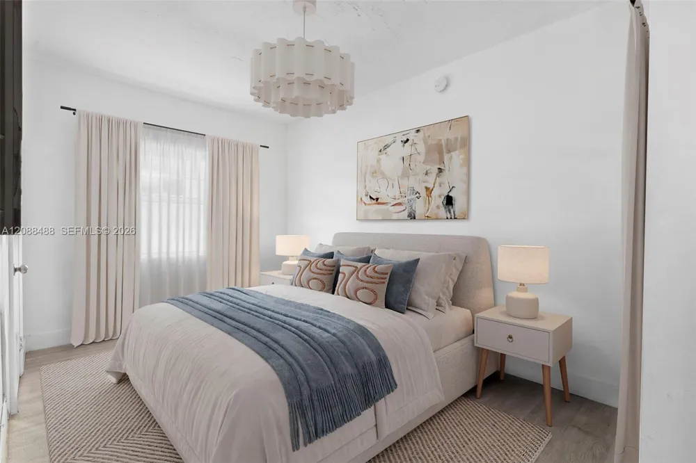 335 Ocean Dr #106 Miami Beach, FL 33139