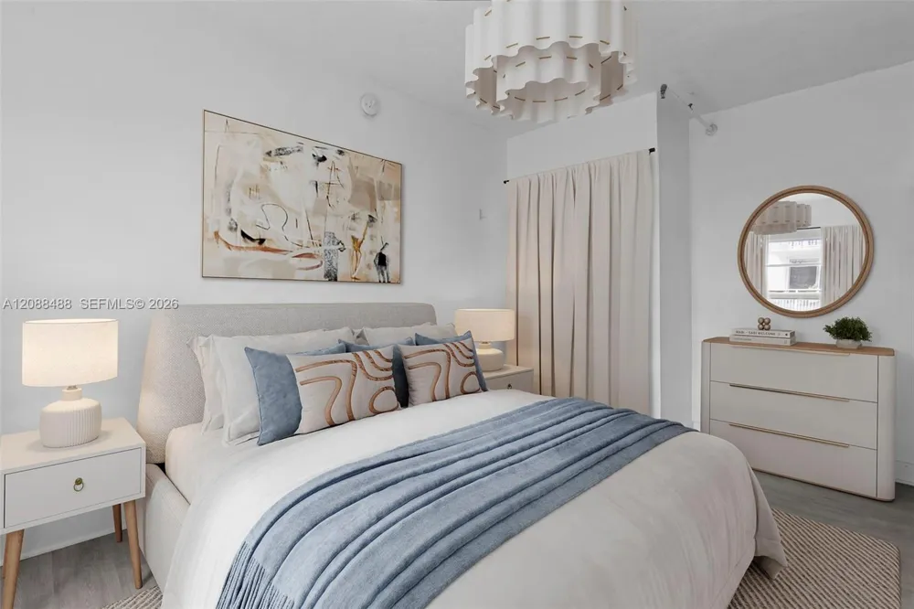 335 Ocean Dr #106 Miami Beach, FL 33139