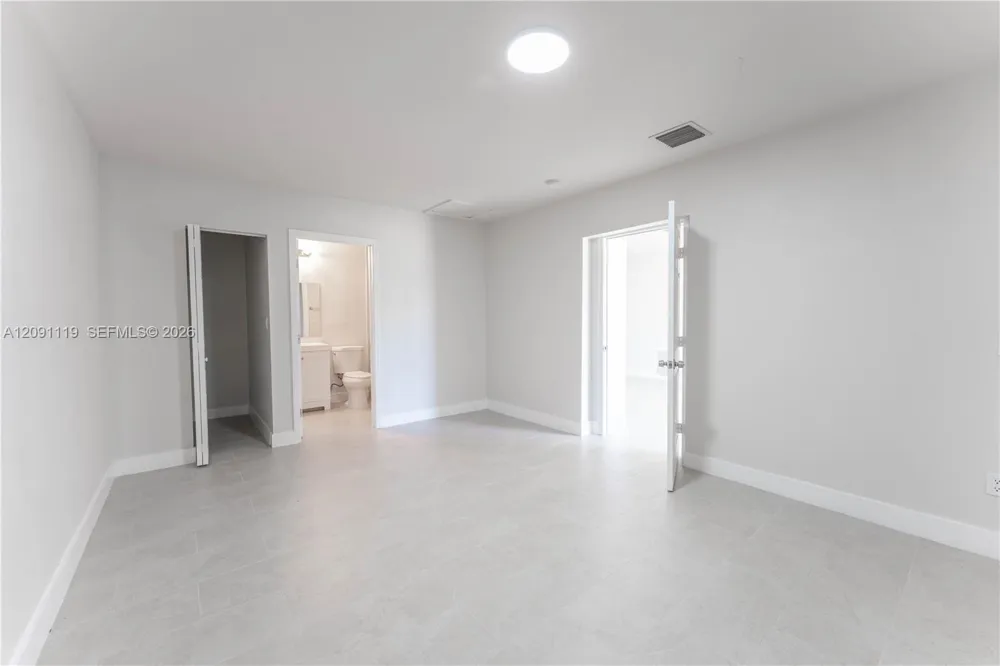 10825 SW 221st St Miami, FL 33170