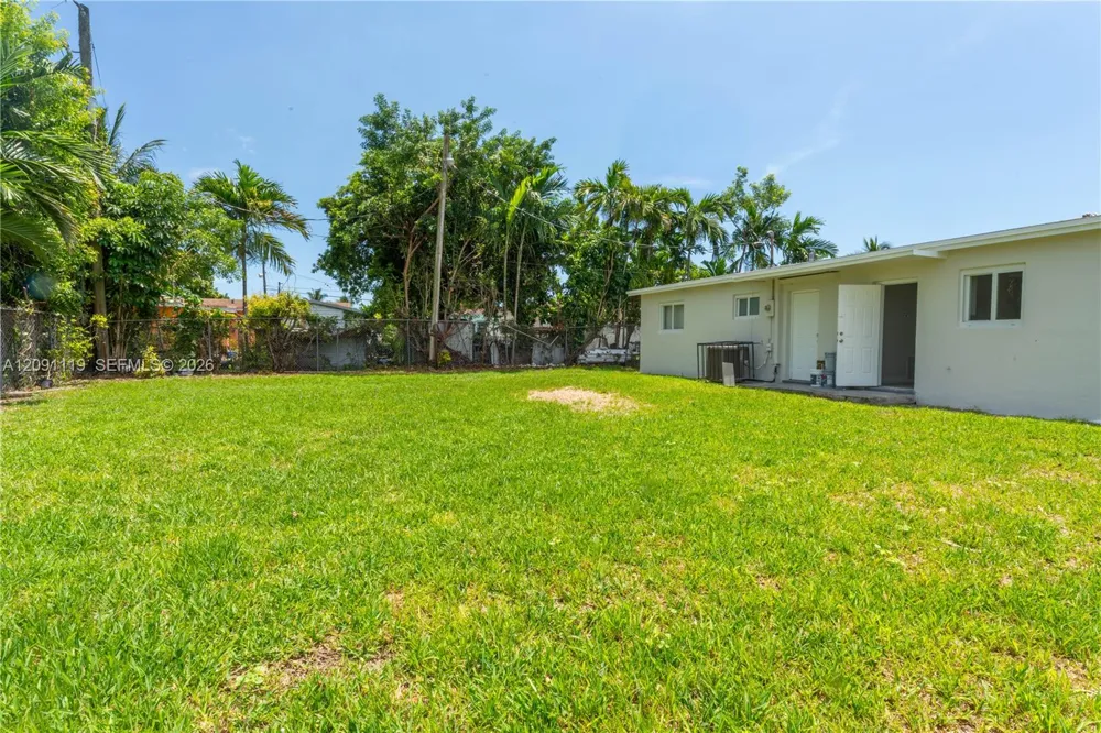 10825 SW 221st St Miami, FL 33170
