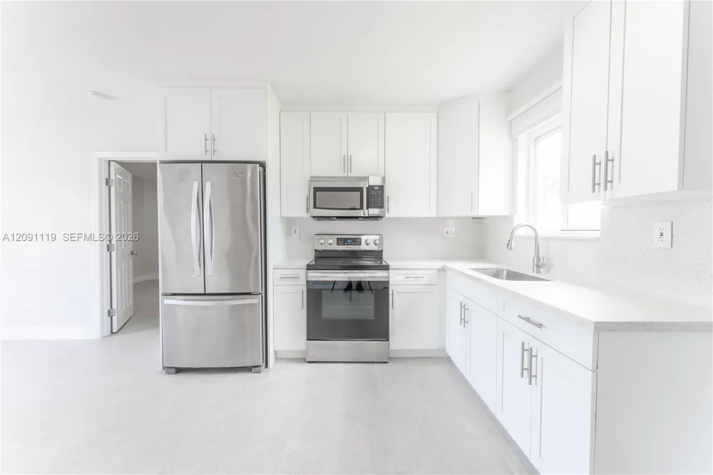 10825 SW 221st St Miami, FL 33170