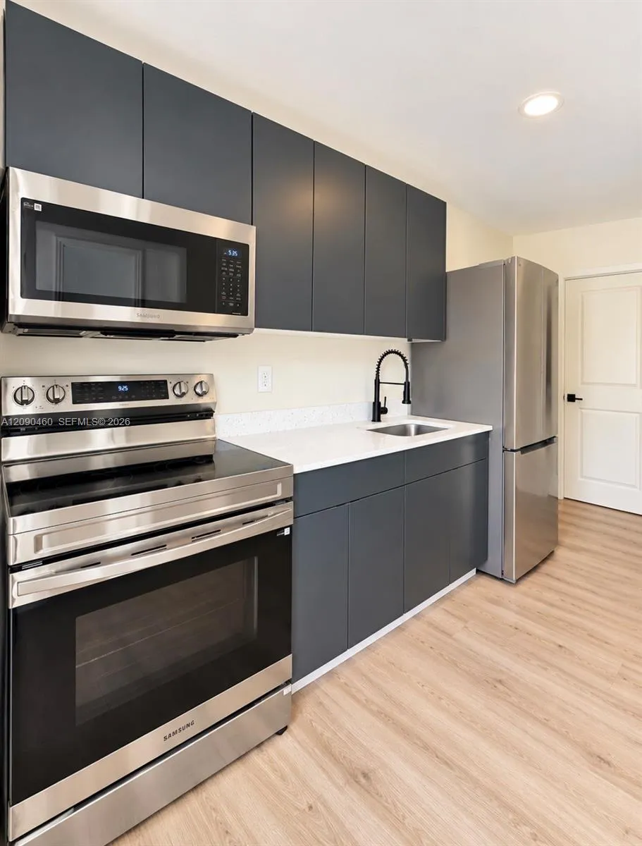 254 NW 50th St #2 Miami, FL 33127