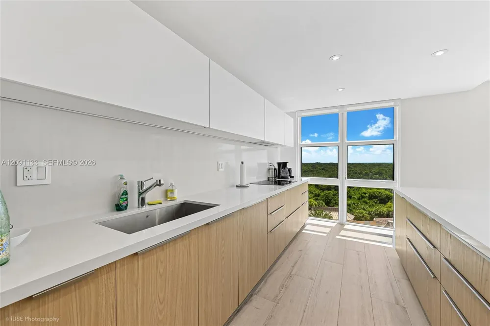 1111 Crandon Blvd #C607 Key Biscayne, FL 33149