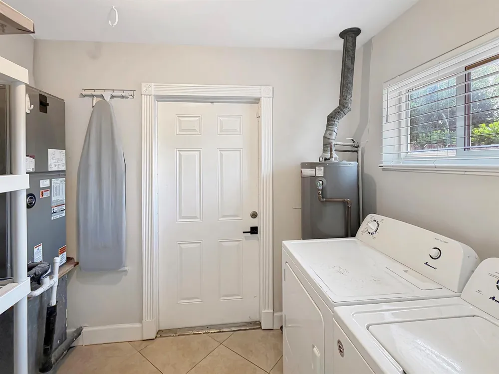 1321 NE 46TH STREET Oakland Park, FL 33334