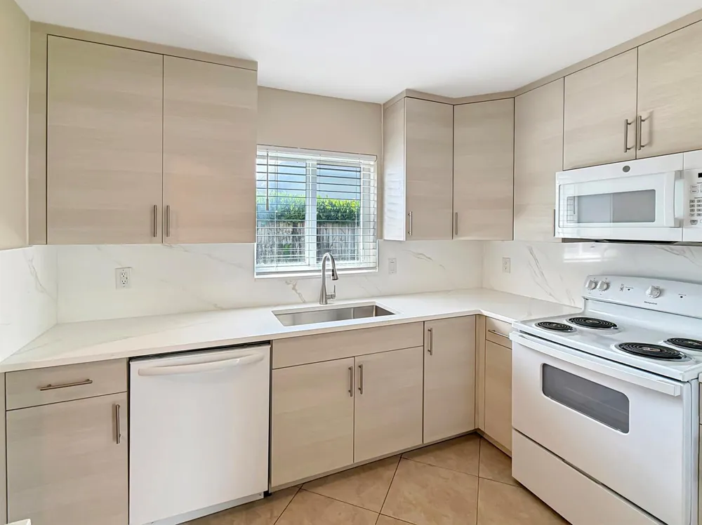 1321 NE 46TH STREET Oakland Park, FL 33334