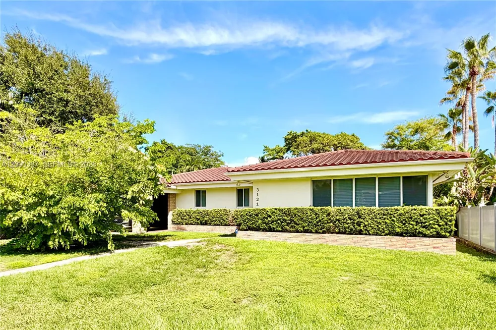 3121 Prairie Ave Miami Beach, FL 33140