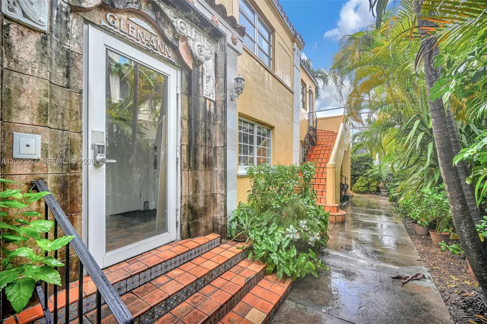 846 Jefferson Ave #8 Miami Beach, FL 33139