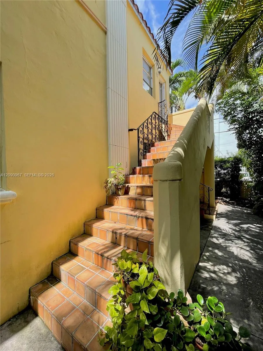 846 Jefferson Ave #8 Miami Beach, FL 33139