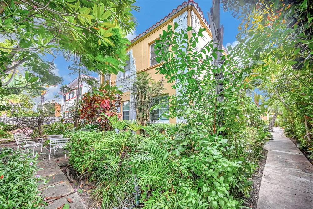 846 Jefferson Ave #8 Miami Beach, FL 33139