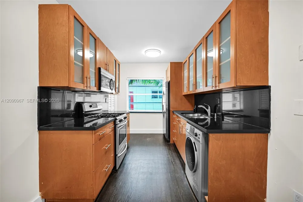846 Jefferson Ave #8 Miami Beach, FL 33139