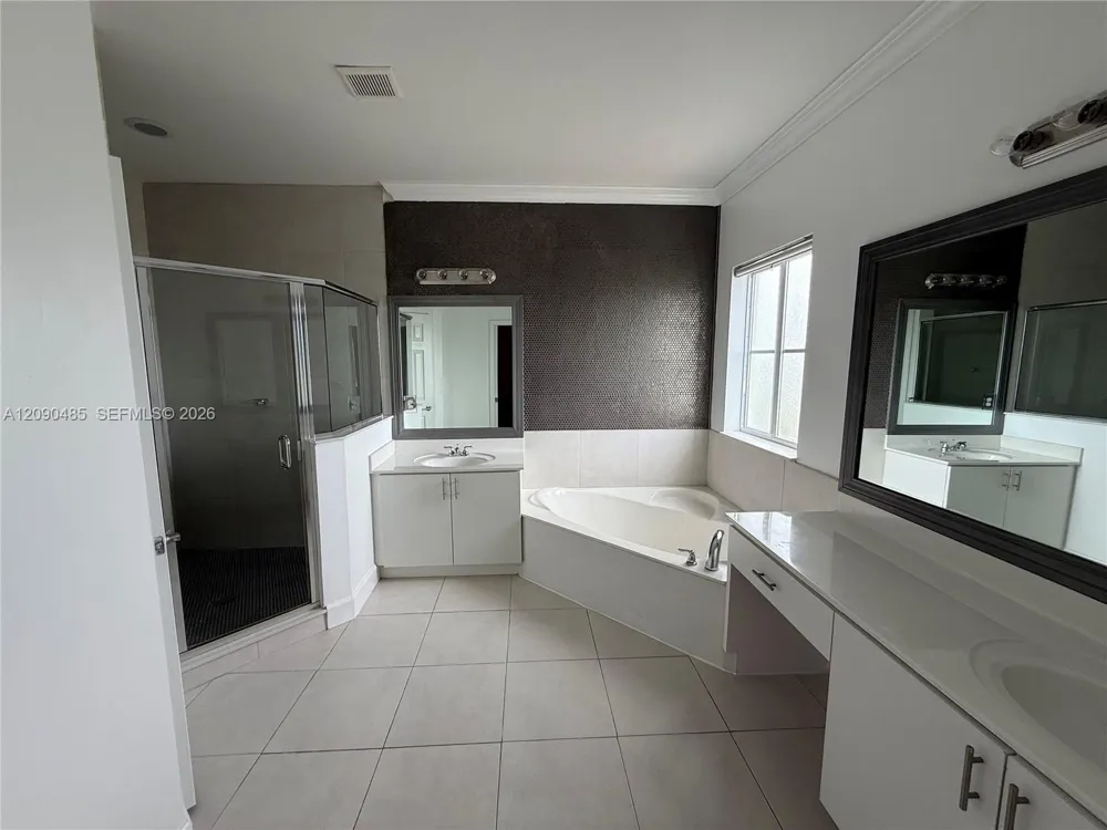 7140 SW 166th Pl Miami, FL 33193