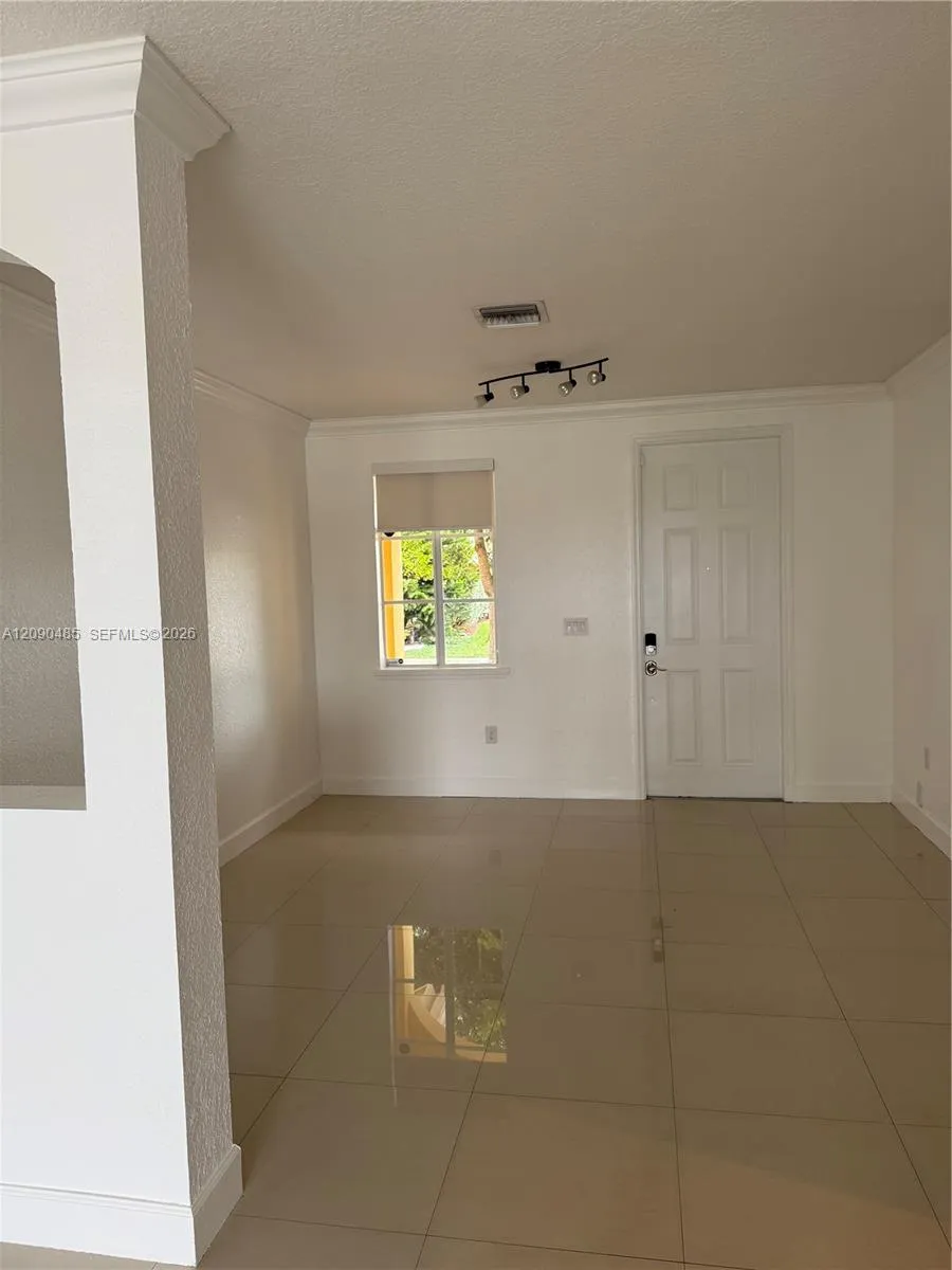 7140 SW 166th Pl Miami, FL 33193