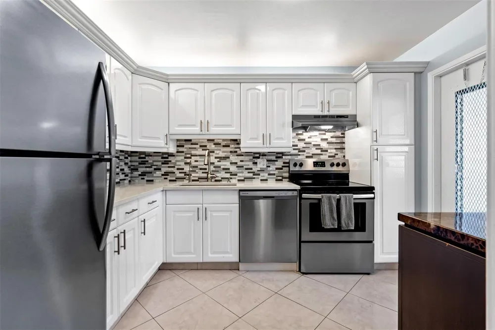 3151 S PALM AIRE DRIVE #108 Pompano Beach, FL 33069