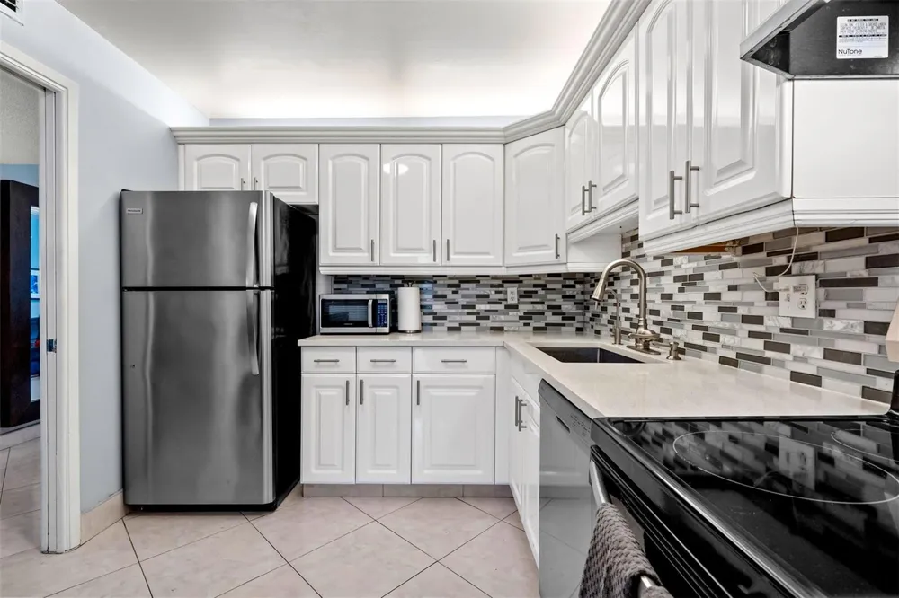 3151 S PALM AIRE DRIVE #108 Pompano Beach, FL 33069