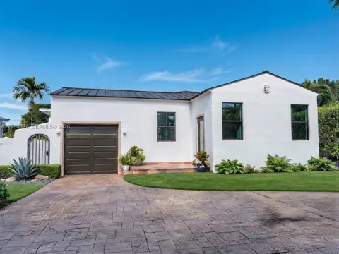 1525 SW 18th St
