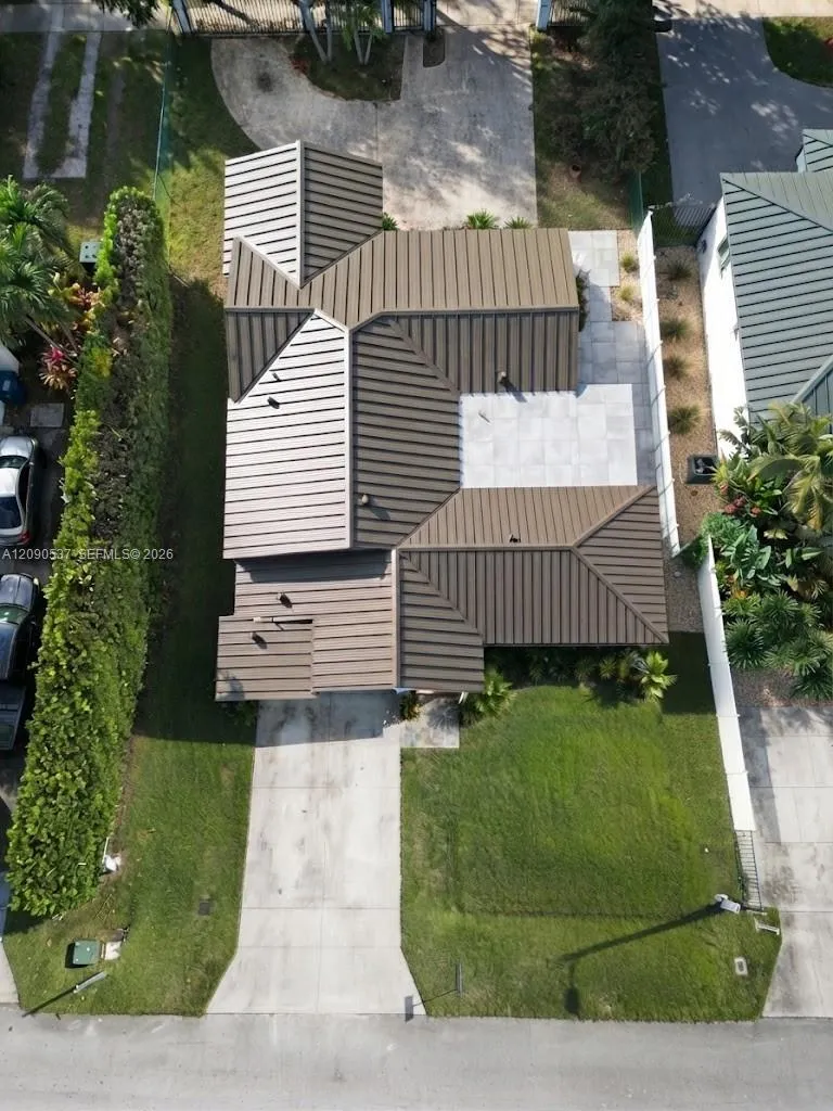 1525 SW 18th St Miami, FL 33145