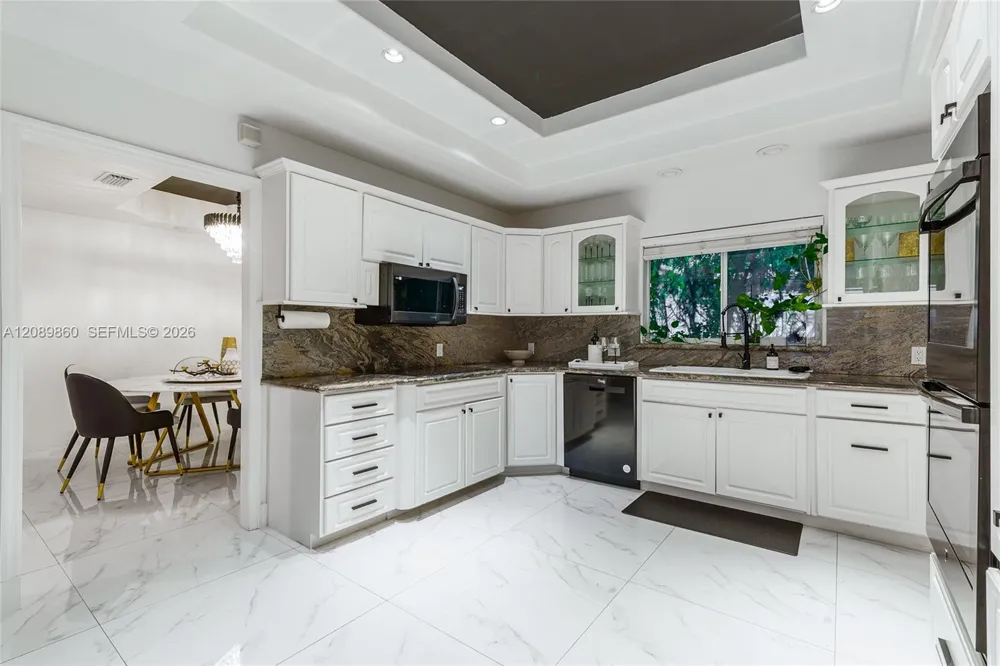 2740 SW 13th St Miami, FL 33145