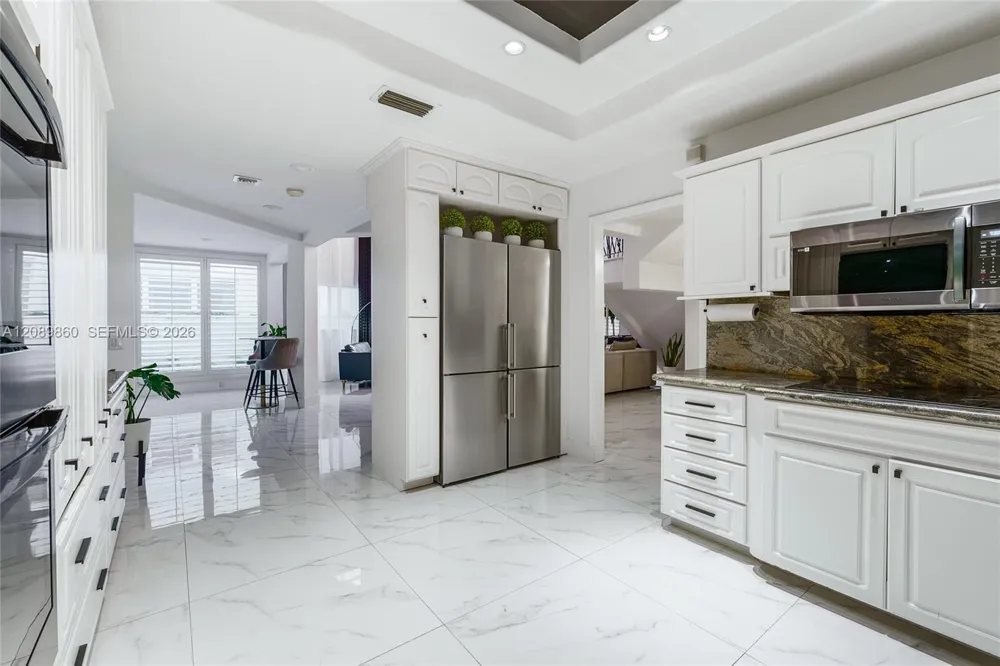2740 SW 13th St Miami, FL 33145