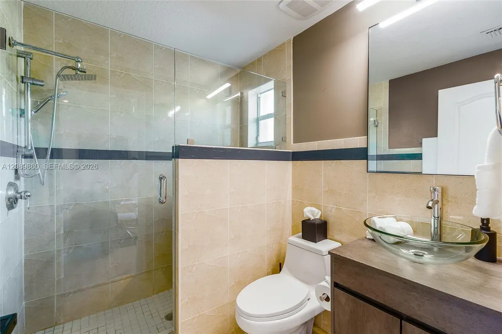 2740 SW 13th St Miami, FL 33145