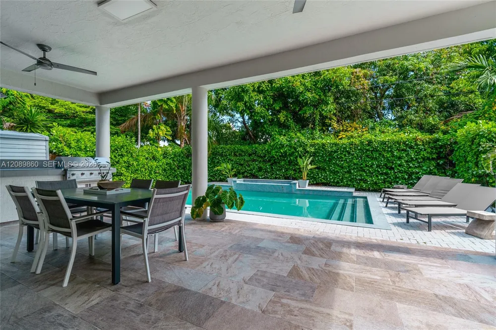 2740 SW 13th St Miami, FL 33145