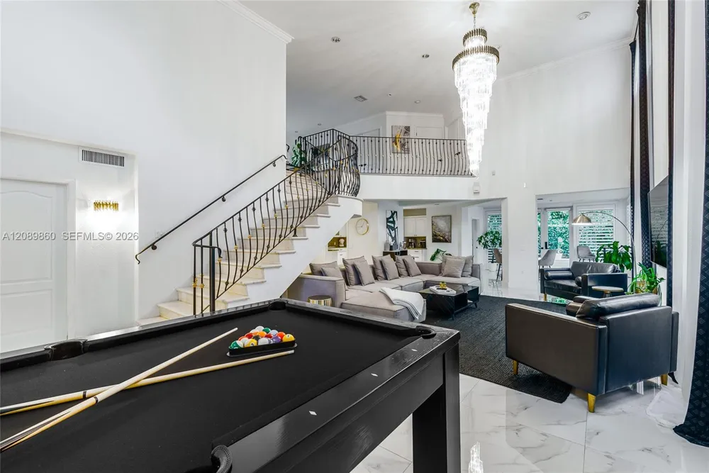 2740 SW 13th St Miami, FL 33145