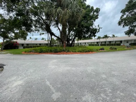 3000 NW 5th Avenue #15