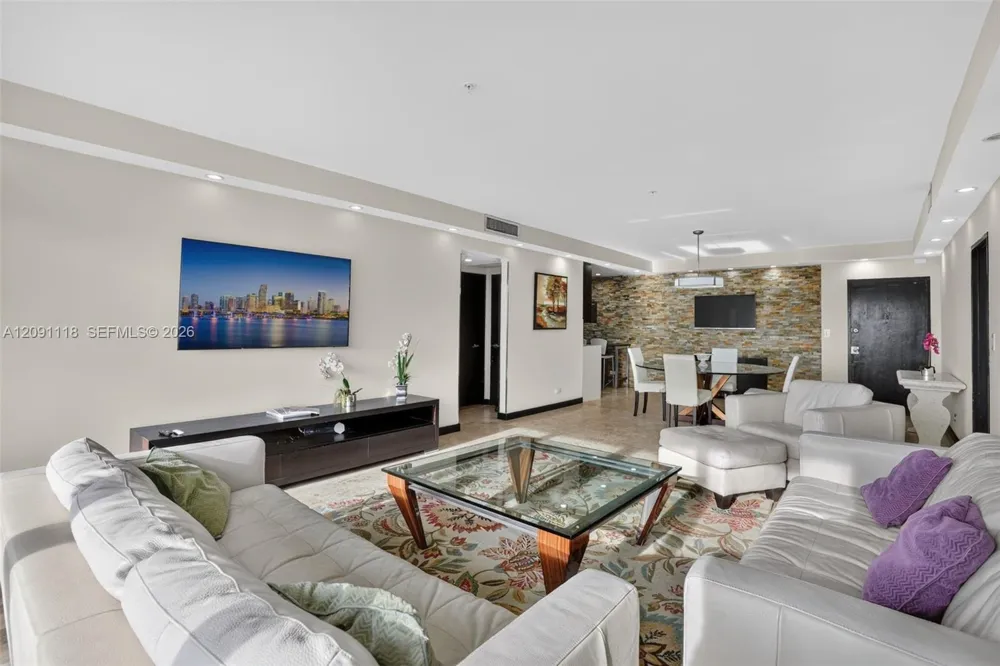5601 Collins ave #1716 Miami Beach, FL 33140