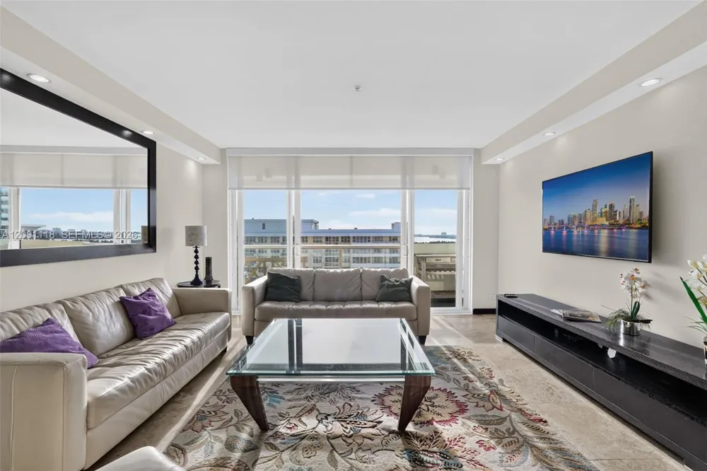 5601 Collins ave #1716 Miami Beach, FL 33140