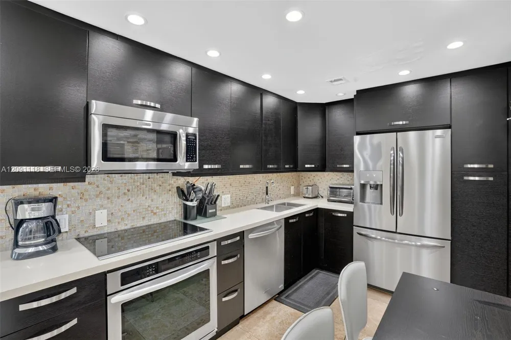 5601 Collins ave #1716 Miami Beach, FL 33140