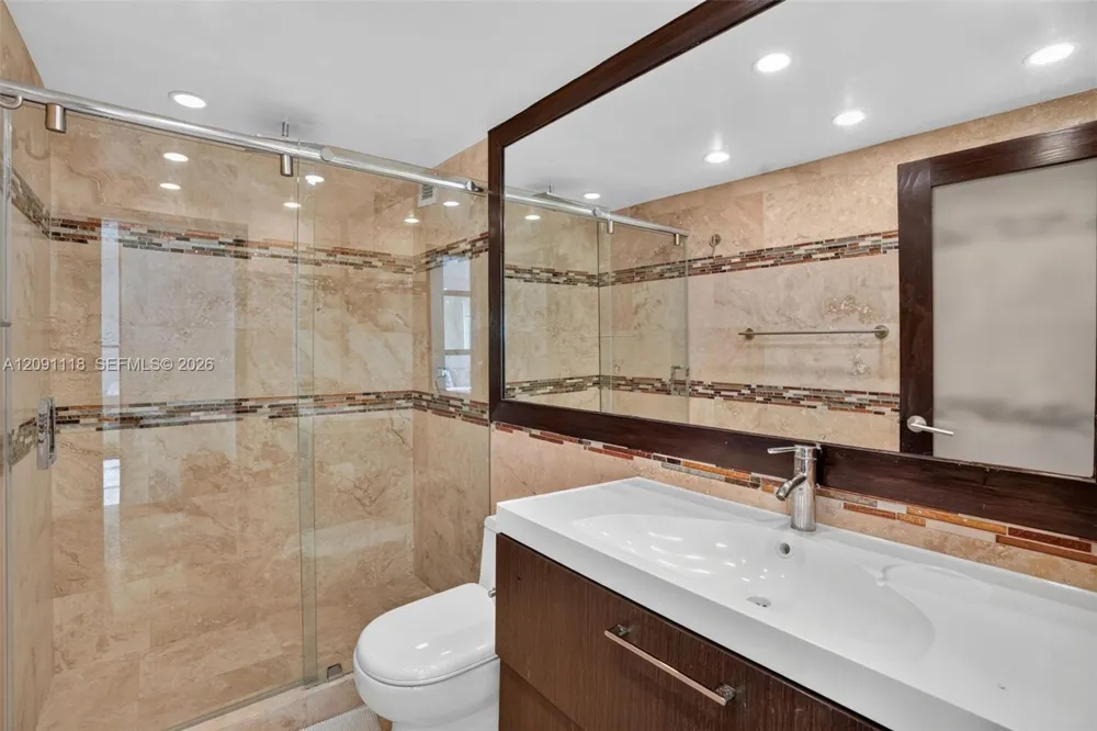 5601 Collins ave #1716 Miami Beach, FL 33140