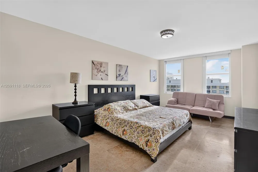 5601 Collins ave #1716 Miami Beach, FL 33140
