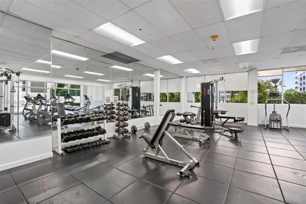 5601 Collins ave #1716 Miami Beach, FL 33140