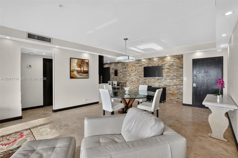 5601 Collins ave #1716 Miami Beach, FL 33140